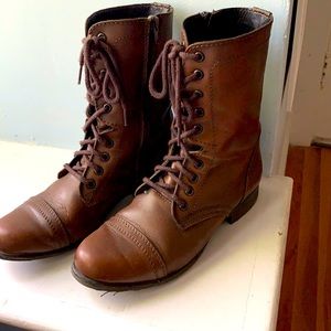 Brown leather Steve Madden boots